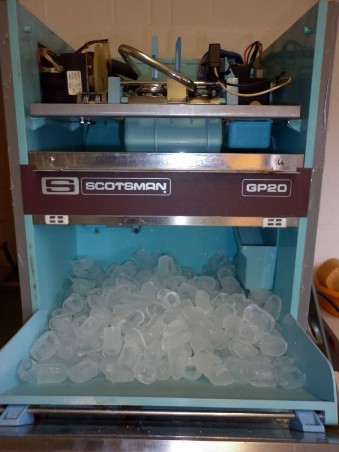 Une machine glacon occasion scotsman glacon grains